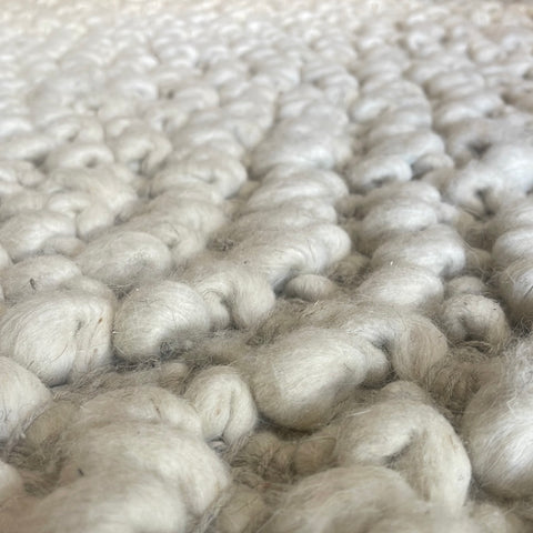 Geneva Wool Rabbit Vanilla Rug 8'xl0'