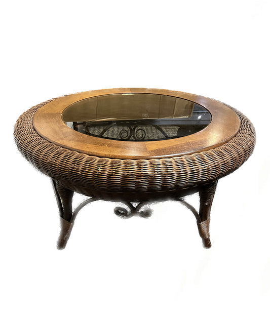 Wicker Coffee Table With Glass Top 31.5”x18”
