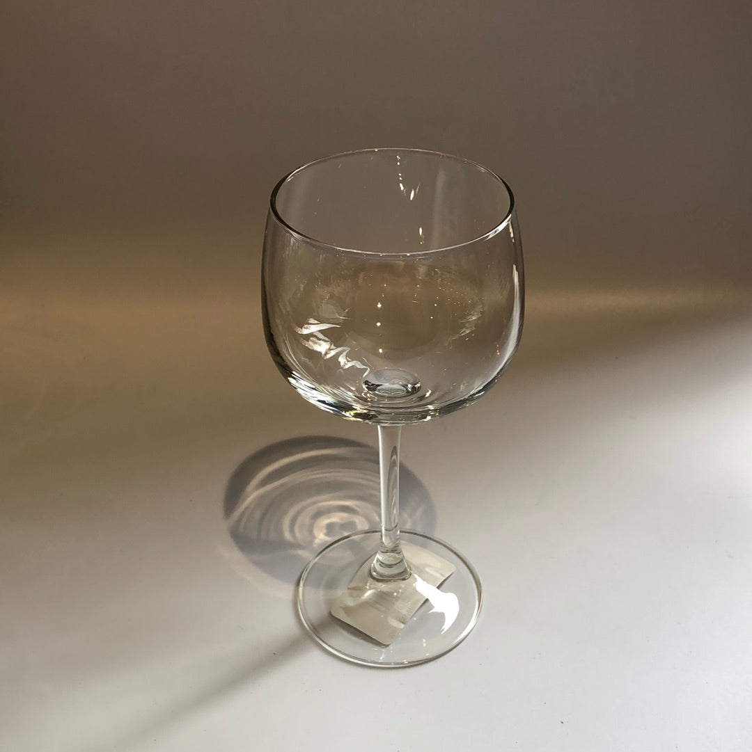 Set of 8 White Wine Glasses