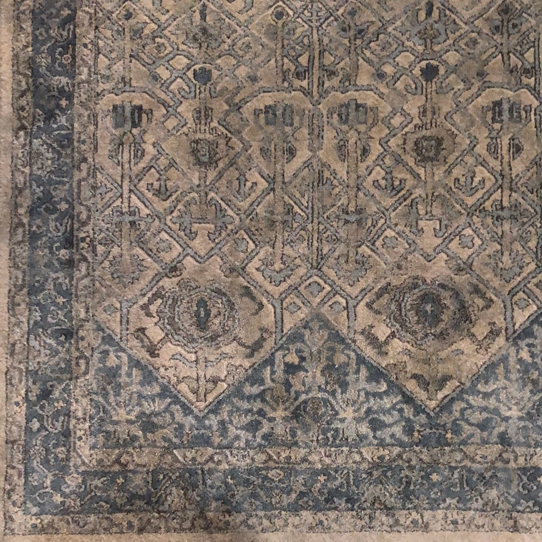 blue and white grey area rug with intricate pattern