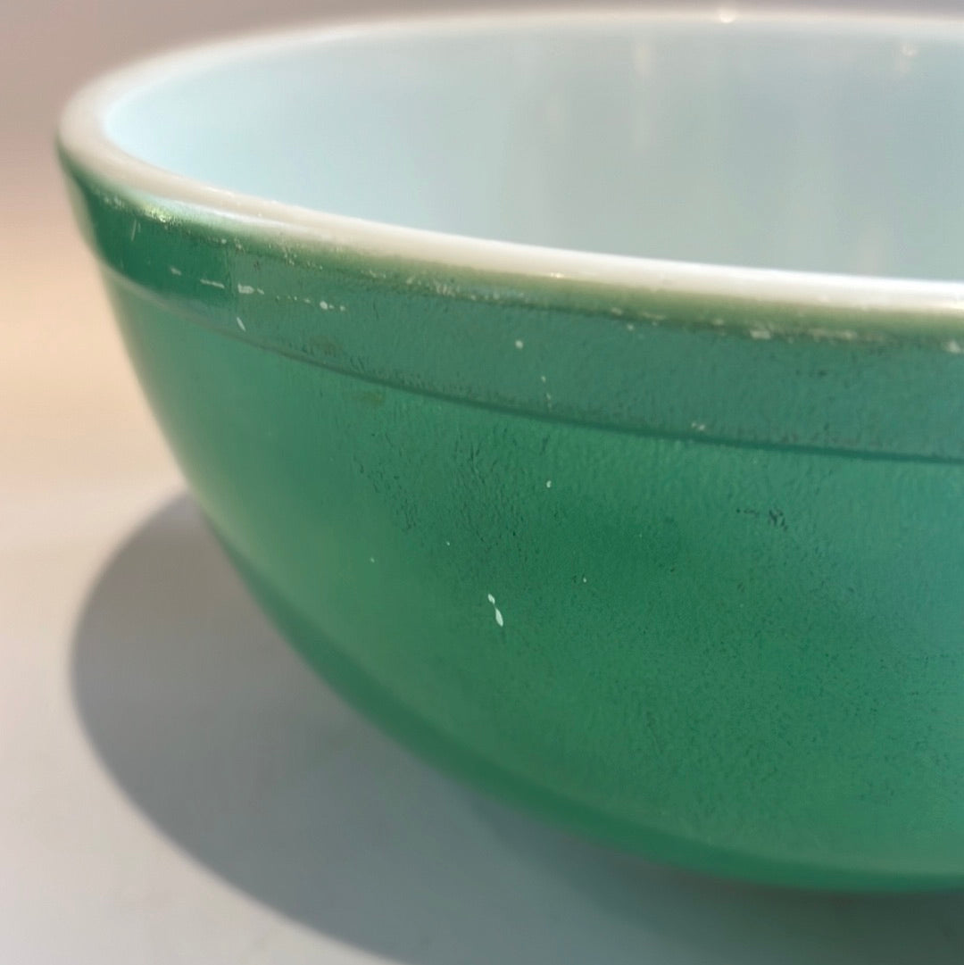 Vintage 1940s Pyrex Primary Green Mixing Bowl